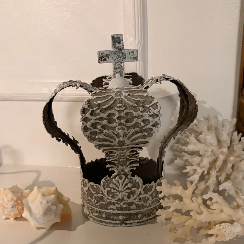 Distressed White Metal Crown Home Accent - Picture 5 of 9